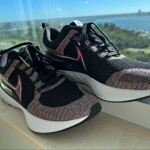 NWOT Nike React Infinity Run Flyknit 2 'Be True'